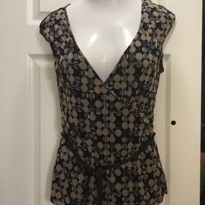 New York and Company beautiful shirt.